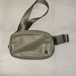 lululemon athletica Olive Belt Bag